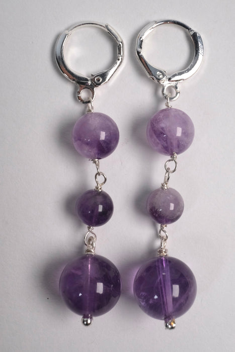 Earrings with amethyst