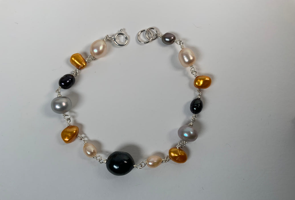 Bracelet with pearl