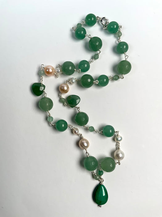 Necklace with green jade